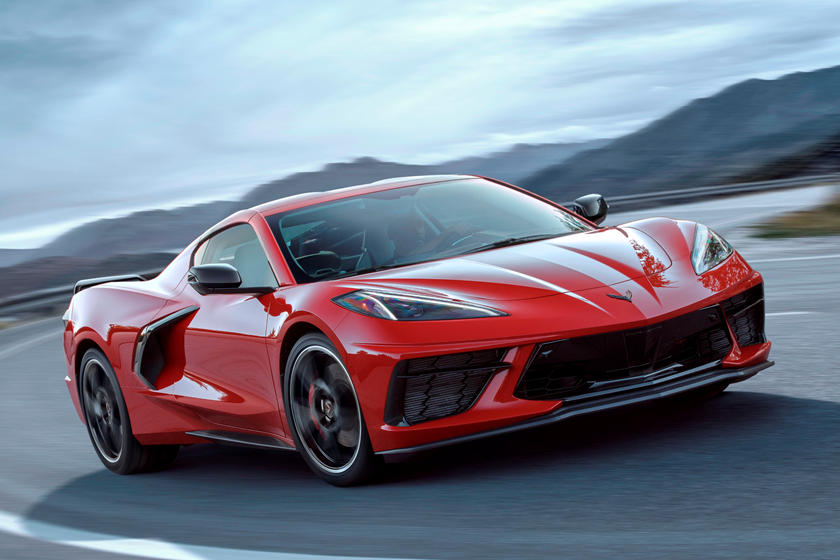 2020-chevrolet-corvette-stingray-c8-coupe-carbuzz-608743